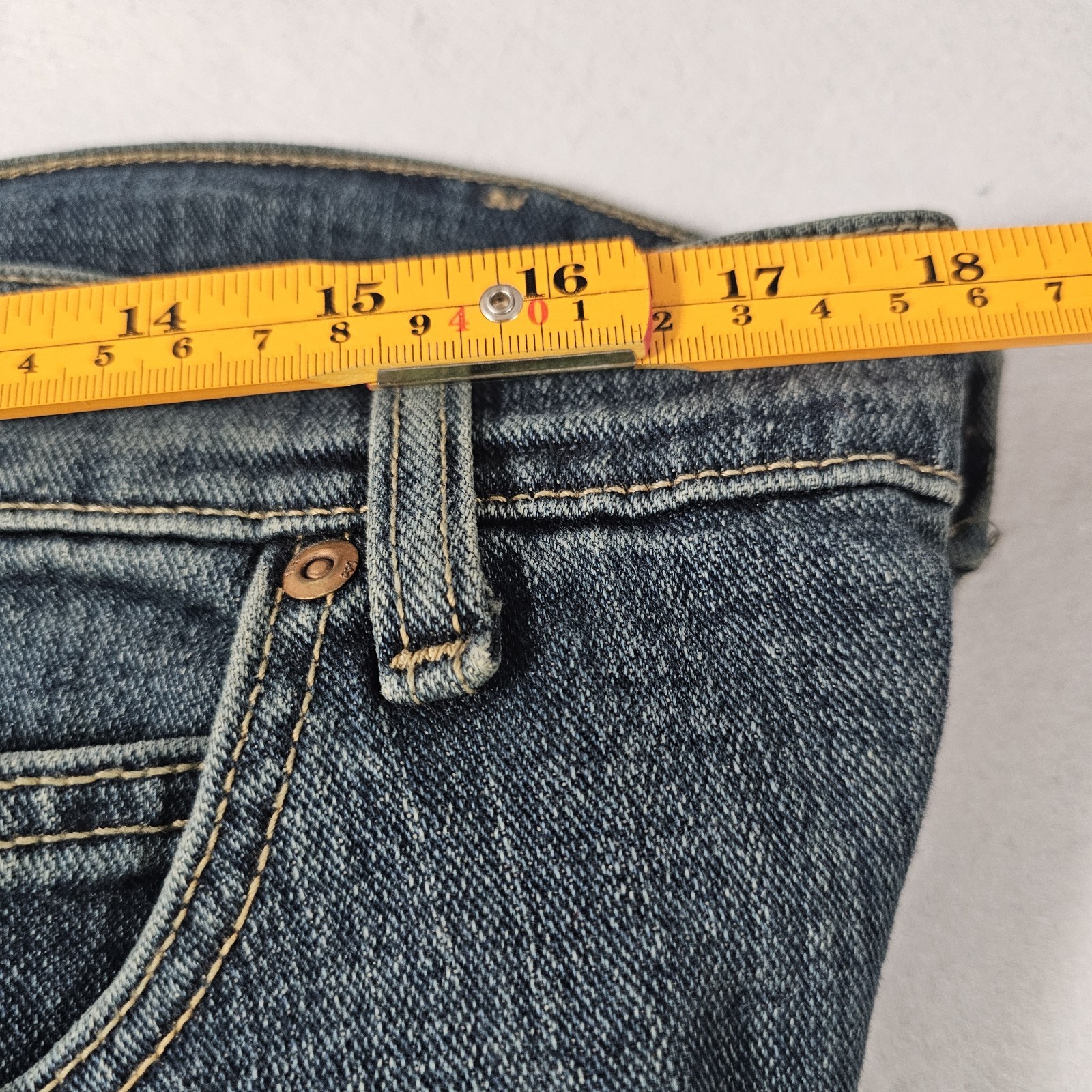 New LEE REGULAR FIT STRAIGHT LEG JEANS Men`s Sizes 99% Cotton 1% Spandex 36×30