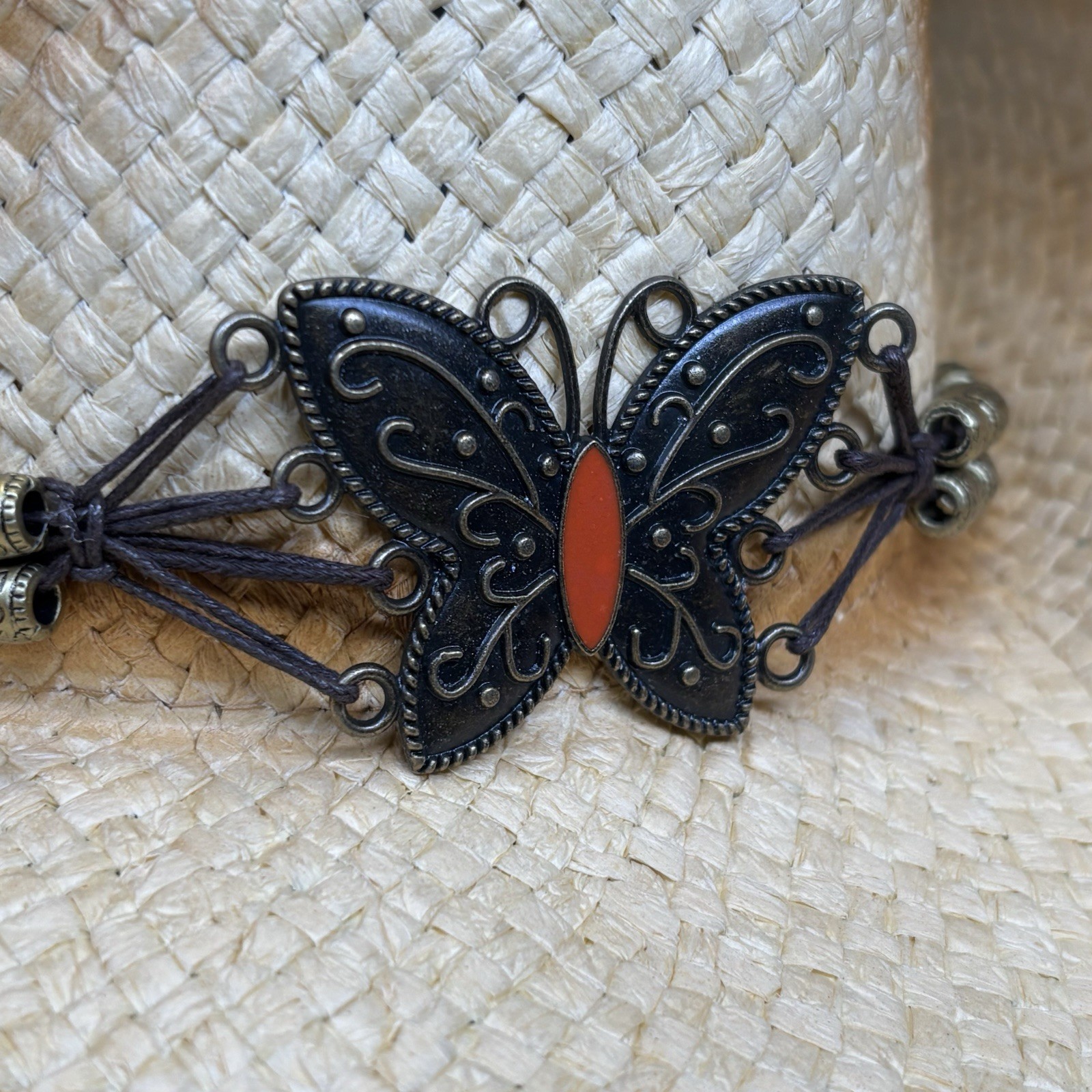 Cowboy Hat Tea-Stained Straw Western, Shapable Brim, 22in/56cm circ, butterfly