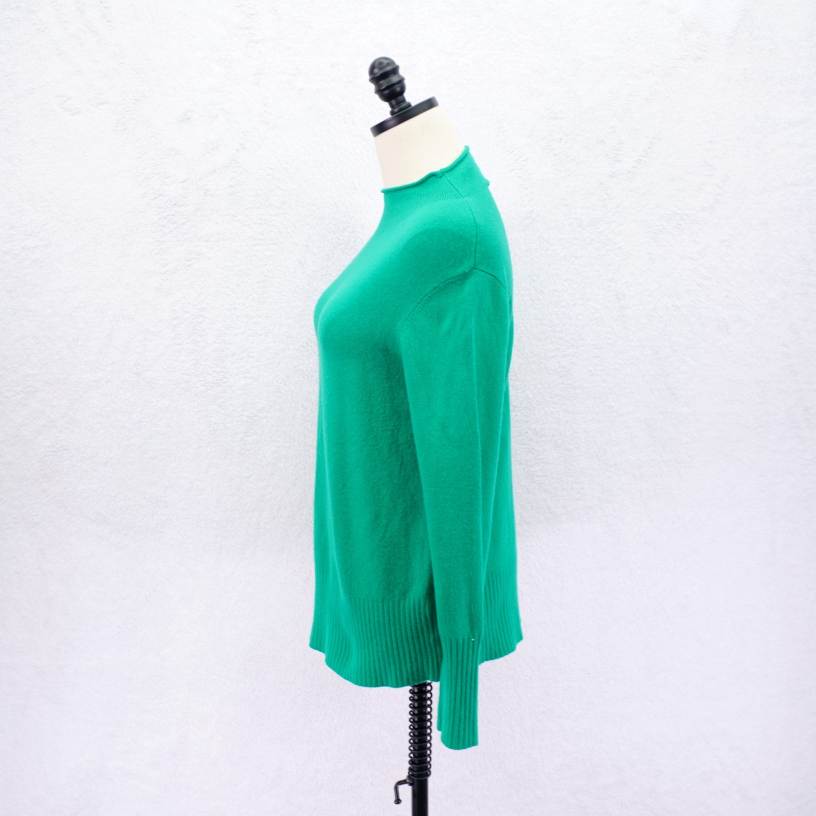French Connection Large Green Acrylic Knit Long Sleeve Mock Neck Sweater