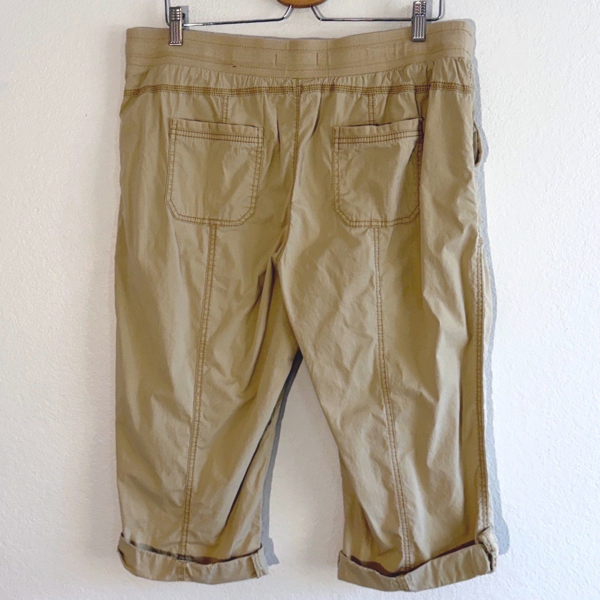 Natural Reflections Tan Cargo Capri Pants Womens 16 Khaki Drawstring Crop