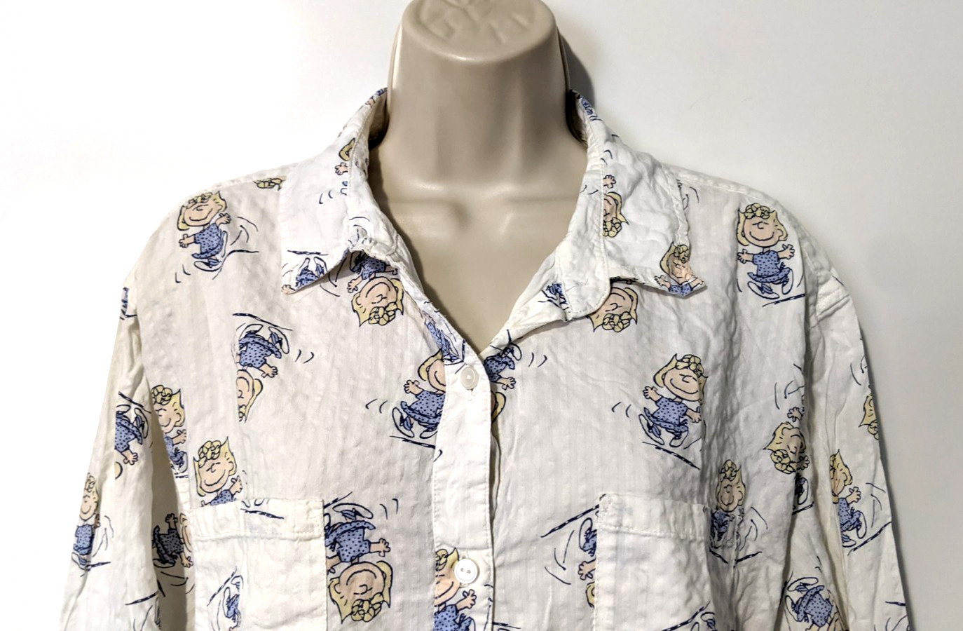AERIE PEANUTS Sally Brown Seersucker Button Front Shirt Sz L Cotton Blend Muslin