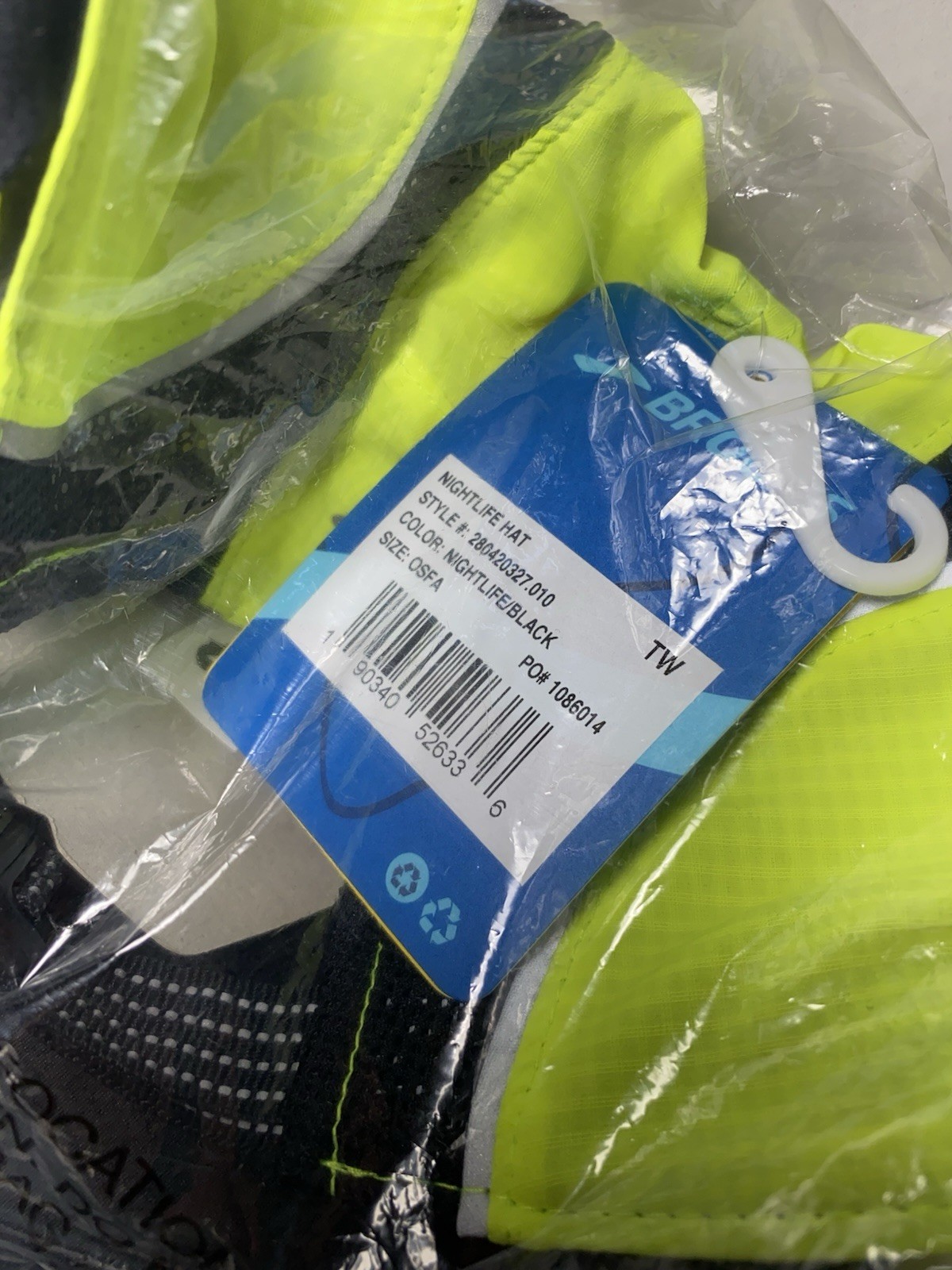 Brooks Nightlife Reflective Running Hat Green Nylon Safety Flashing Light Hi-Viz