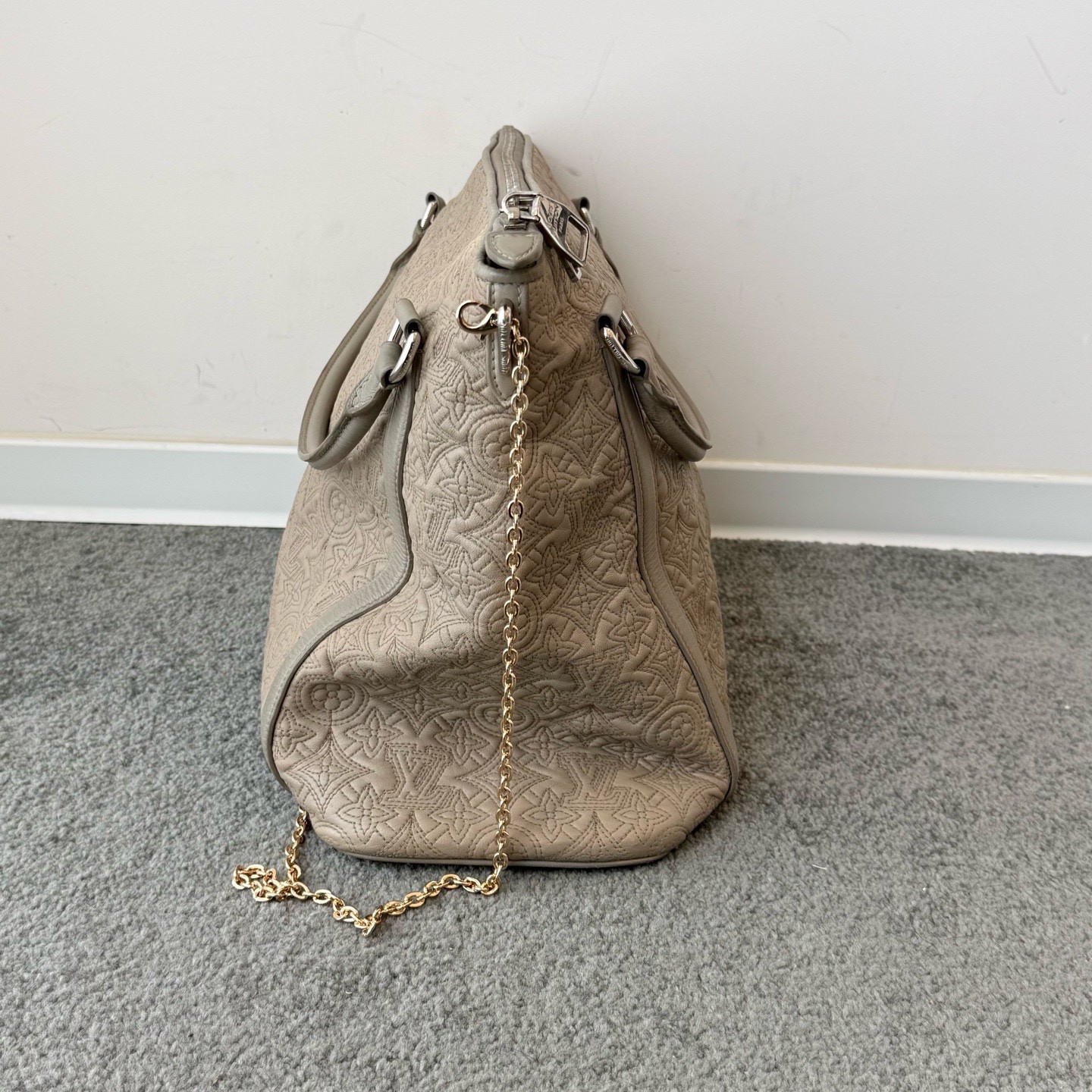Louis Vuitton Pre-Owned Authentic Luxury Handbag 34x13x30cm
