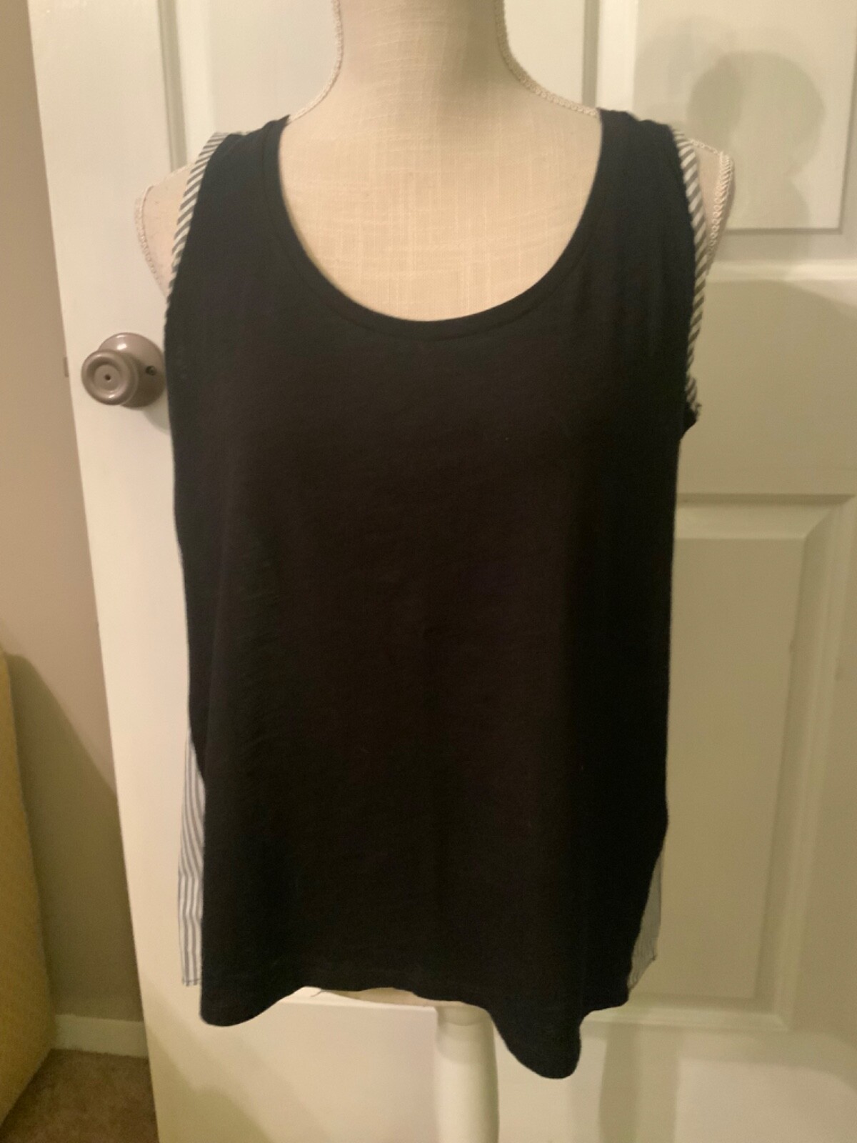 🌸 Ann Taylor Loft Black Gray Stripe Sleeveless Size S Pullover Tank Top 🌸