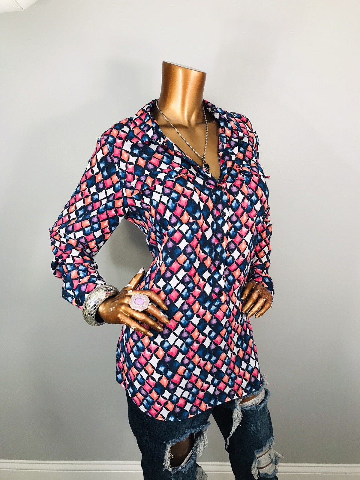 Christopher & Banks L Top Abstract 1/2 Button Up Shirt Wrinkle Resist Long Slvs