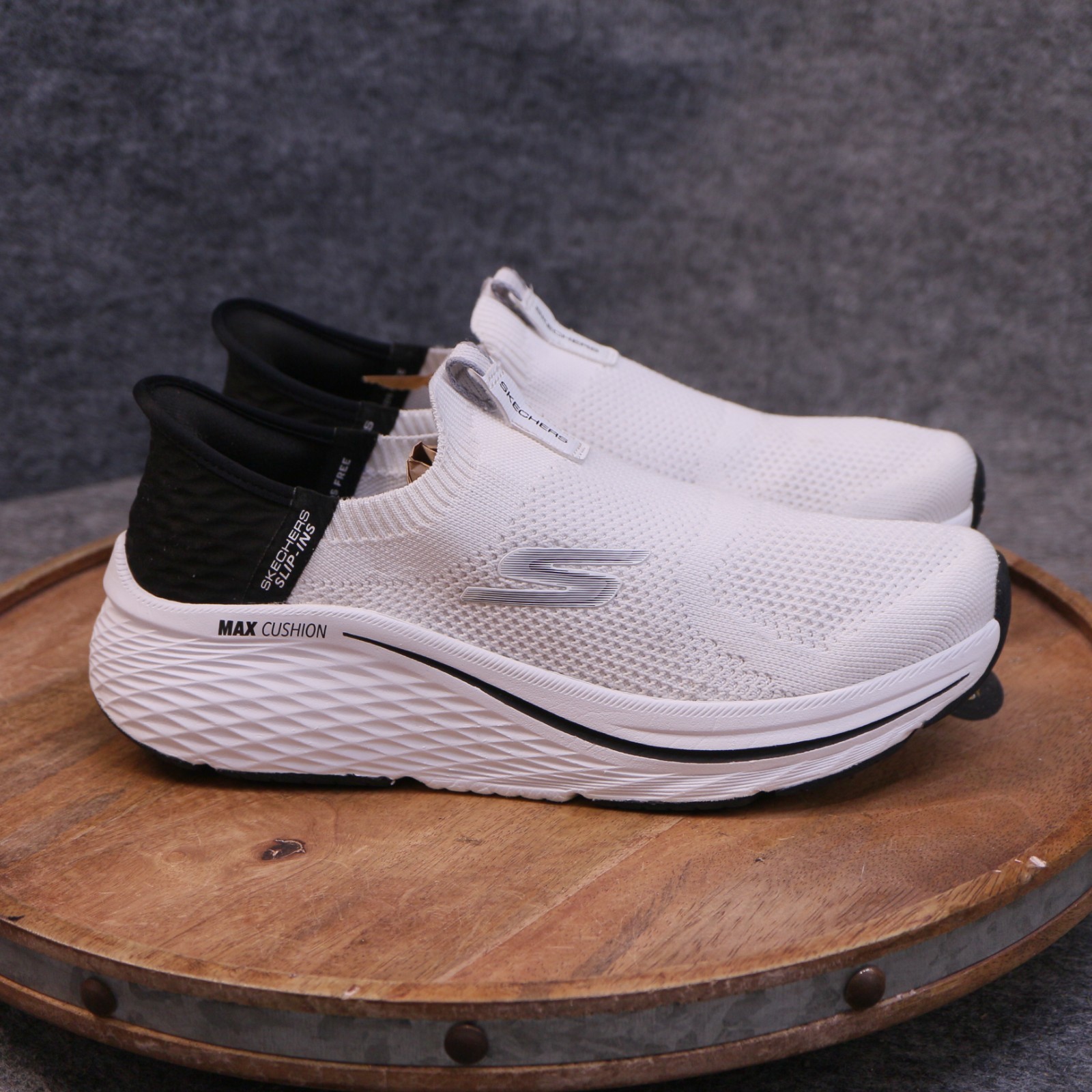 Skechers Slip-Ins Max Cushioning Elite 2.0 White Black Shoes 129611 Women Sz 8.5