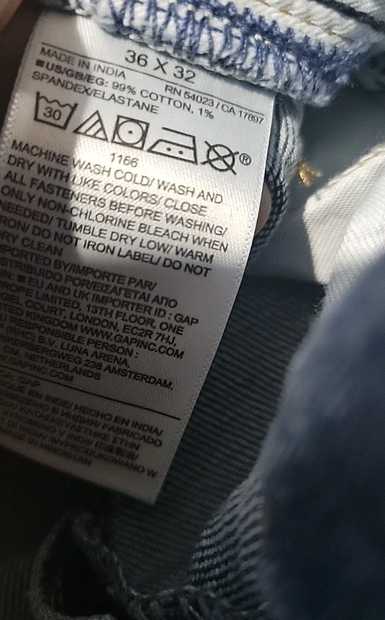 Gap Men’s Jeans. 36×32. Blue. Straight. 99% Cotton 1% Spandex.