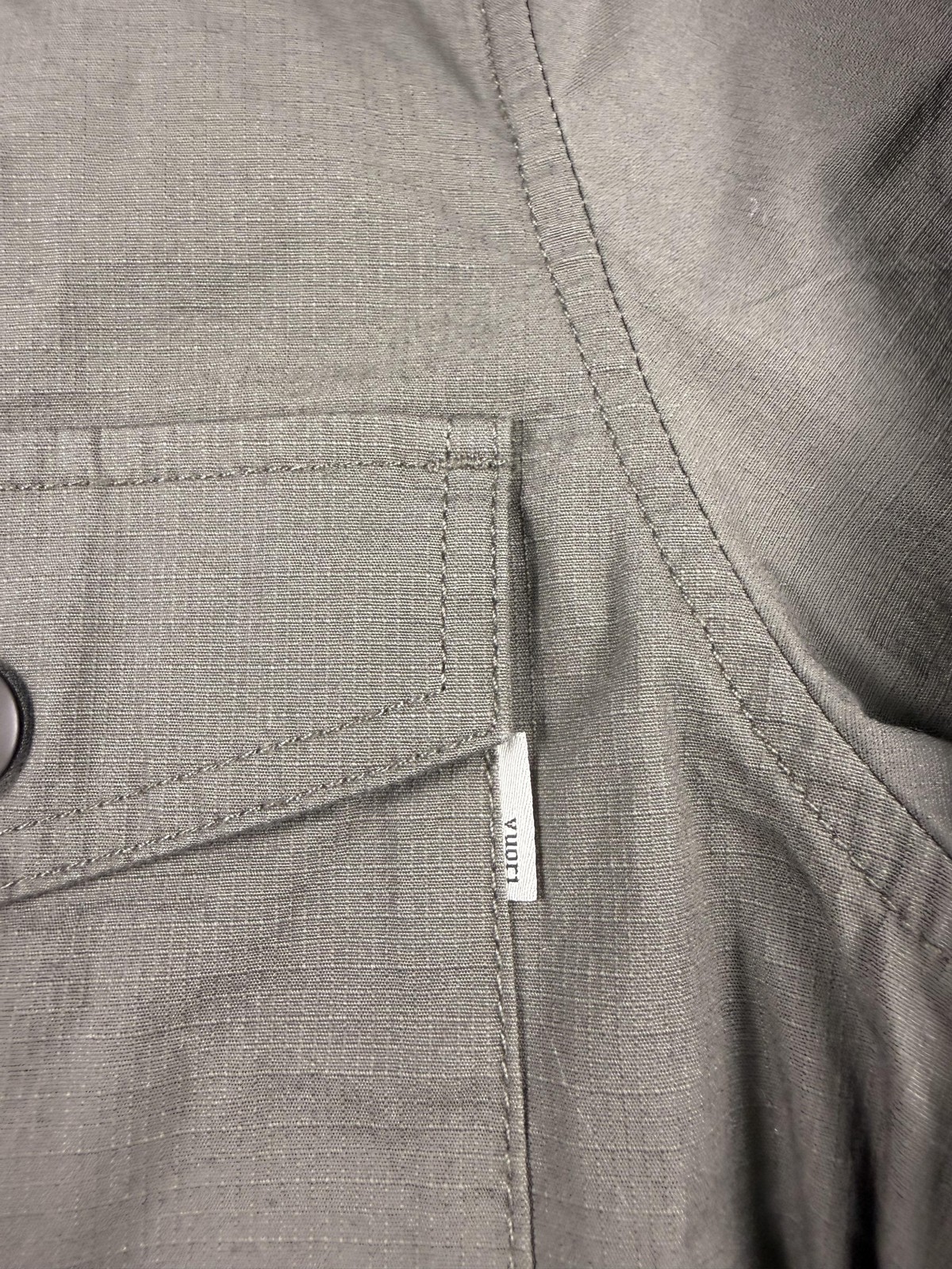 Vuori Jacket Mens Small Green Canvas Military Button Front Lightweight Outdoor