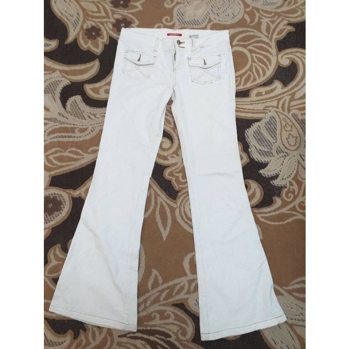 UNIONBAY Women’s White Flare Stretch Jeans Low Rise Y2K Style | Junior Size 9