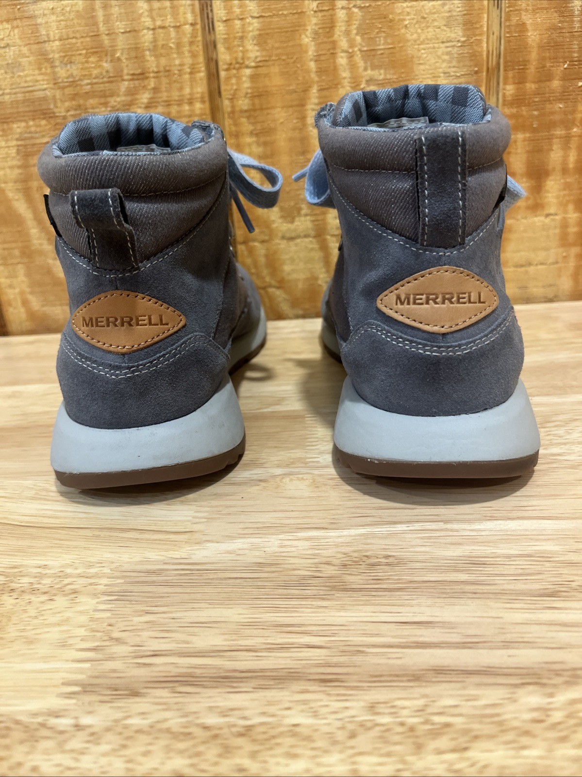 Merrell Ashford Classic Chukka Shoes Women’s Size 9 Blue Suede Textile Boots