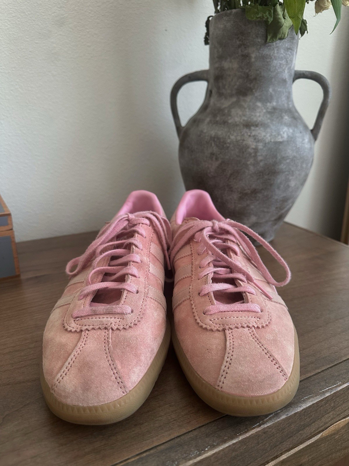 Pink Adidas Bermudas suede shoes