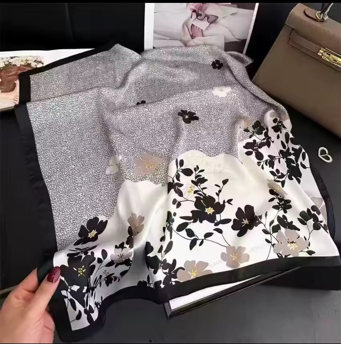 100% Silk-Feel Polyester Scarf 70x70cm Women’s Square Neck, Head, Hair Wrap