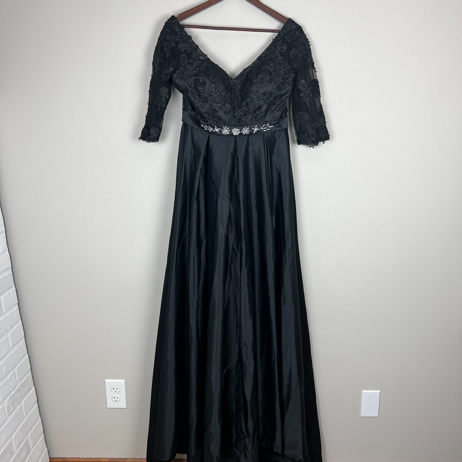 Formal Gown Dress 10 Black Floral Applique Beaded A-Line Evening Long Whimsigoth