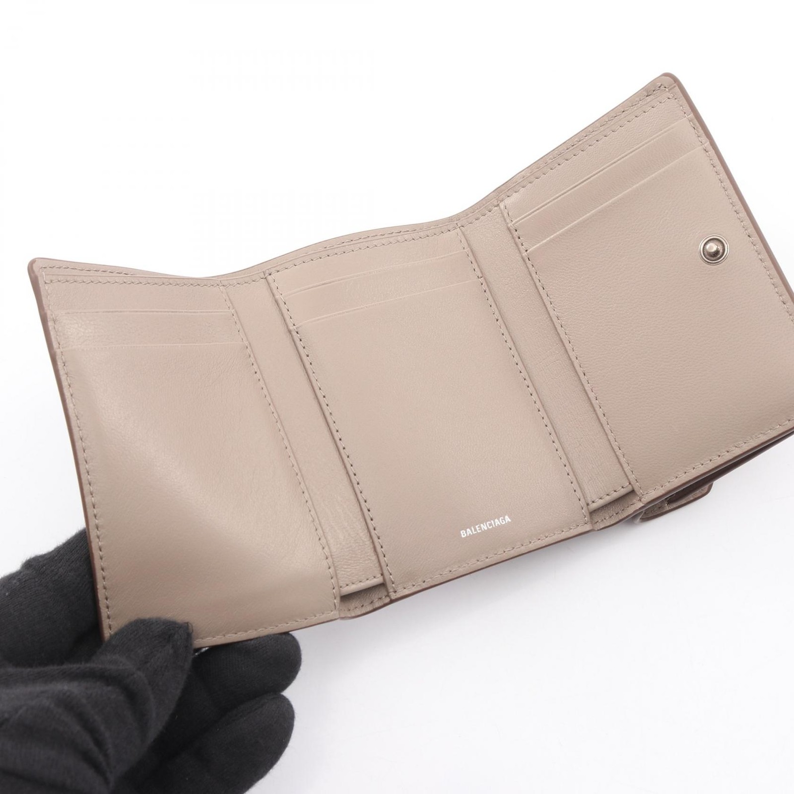Balenciaga Envelope Leather Tri Fold Wallet – DUTY FREE