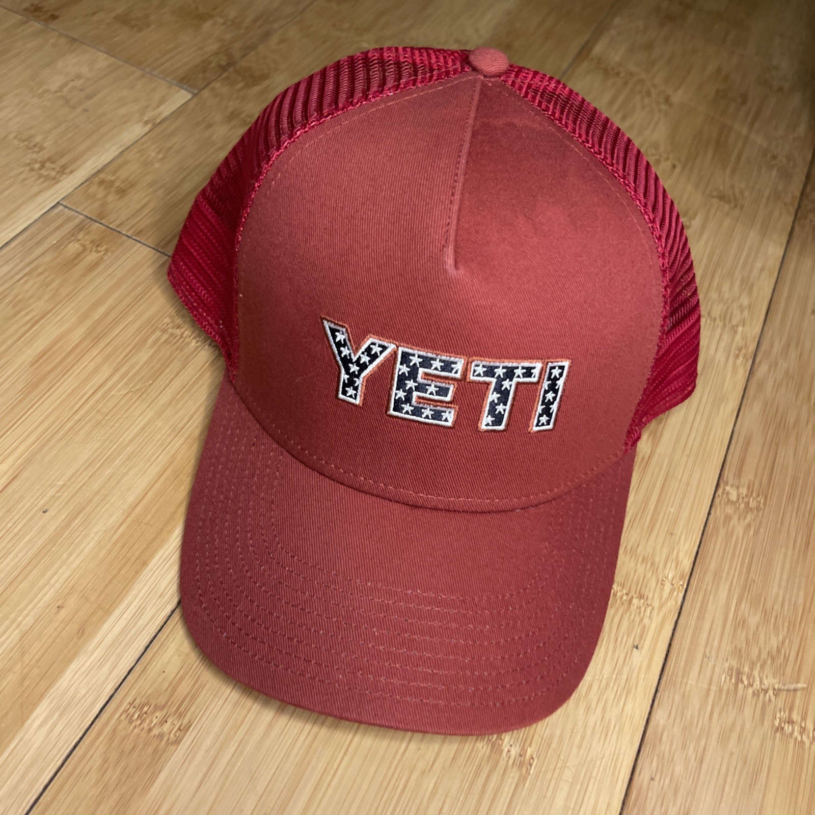 YETI Coolers Red Washed 2Tone A-Frame Mesh USA Flag Patriotic Snapback Hat VG