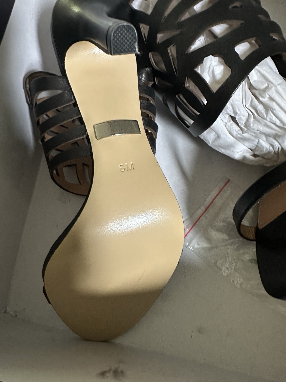 Badgley Mischka Black Strappy Stiletto Heels Open Toe Ankle Strap Buckle 6M