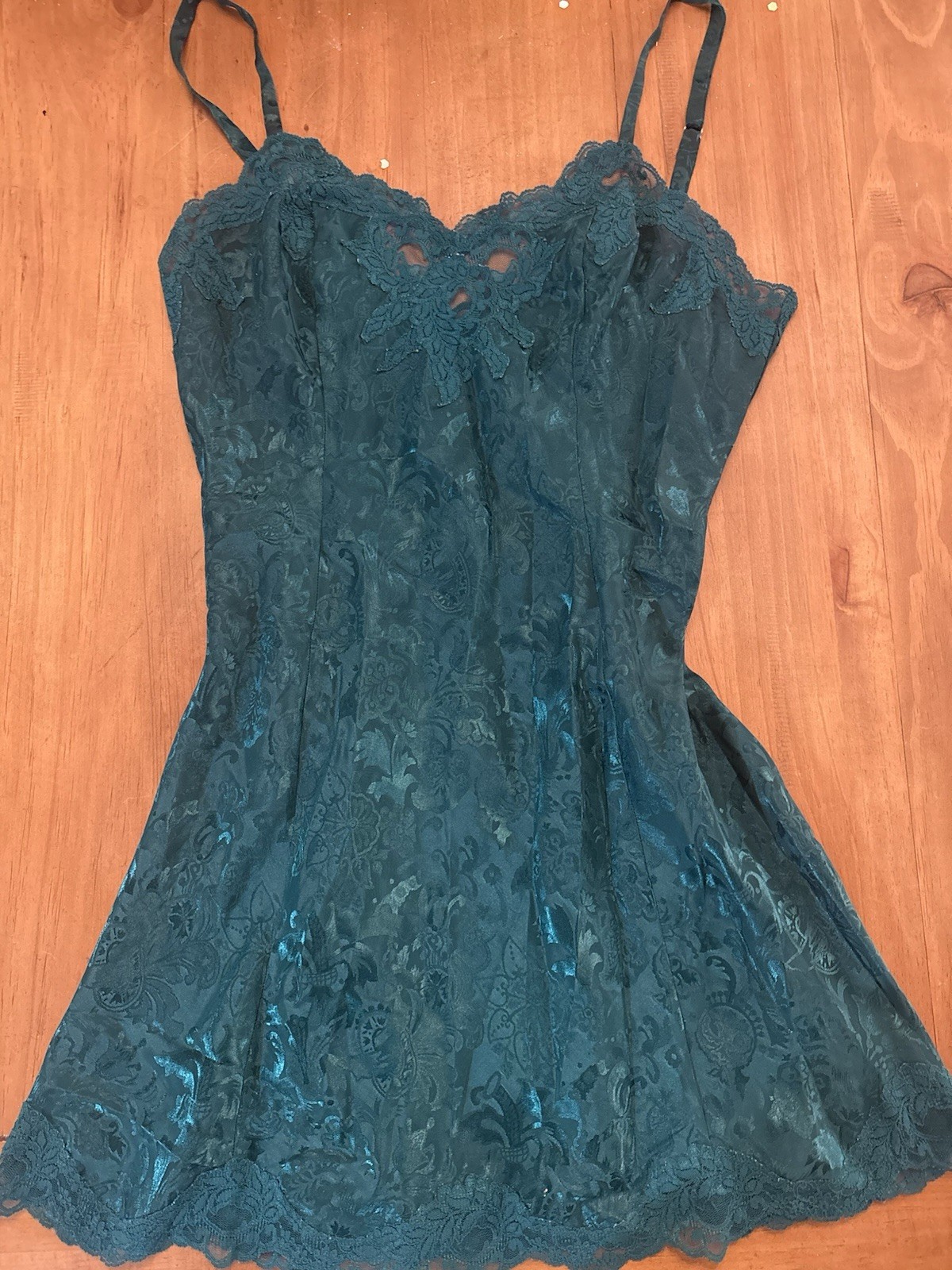 Victoria’s Secret Teal Floral Lace Full Slip, Adjustable Straps, Size M
