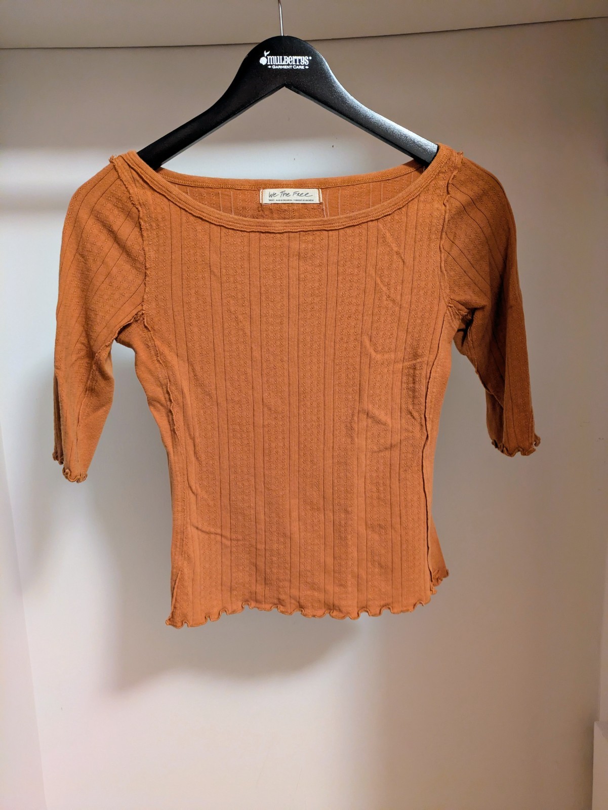 We The Free Orange Ribbed Knit Scoop Neck 3/4 Sleeve Ruffle Top Size S