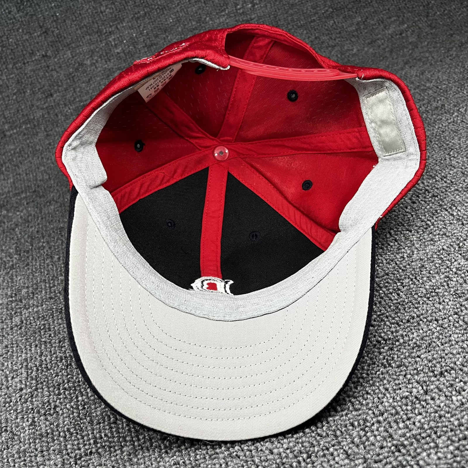 Mossiant Boston Red Sox Snapback Curved Brim Red Black Hat Unknown Size