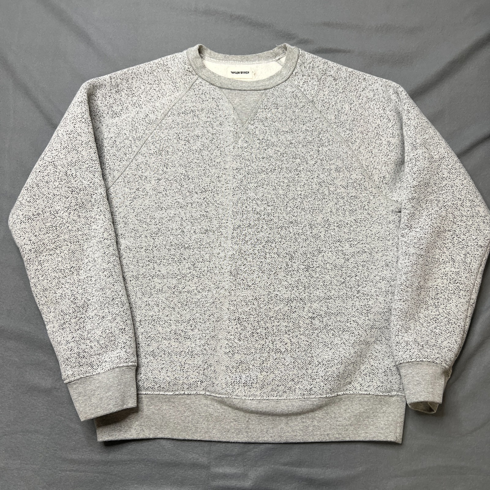 Taylor Stitch Sweatshirt Men Medium Gray Heather Fleece Lined Ribbed Hum & Cuff