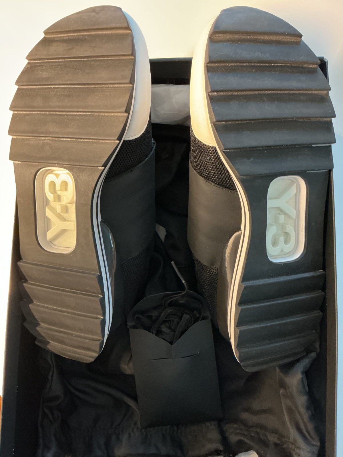 Y-3 Rhita Sport CG3198 Women’s Size 10 Black/White Sneakers w/ Box Dust Bags Tag
