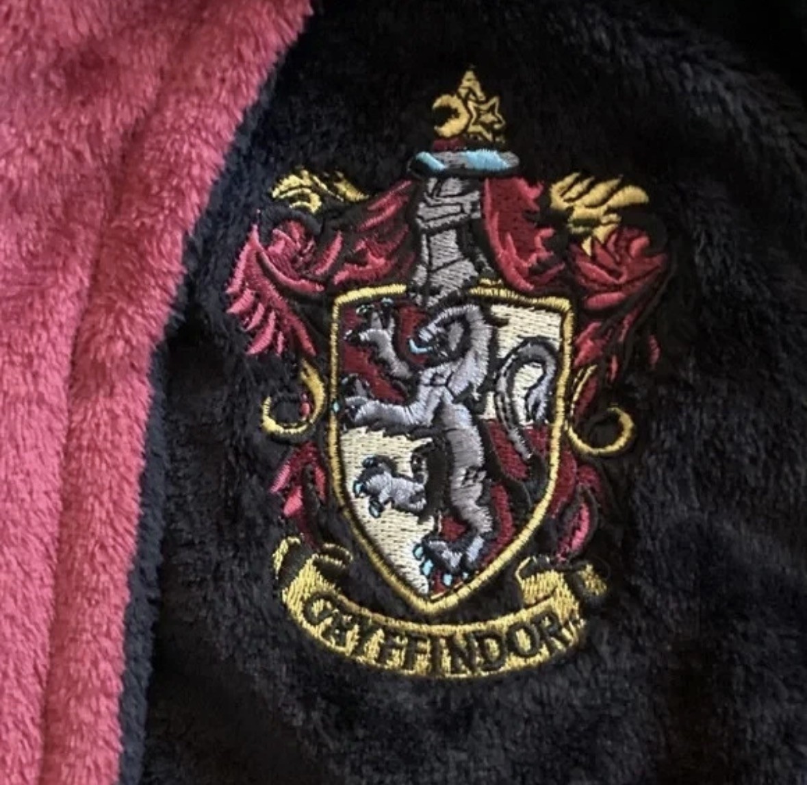 Harry Potter Gryffindor Plush Bathrobe Junior M – Official Wizarding World