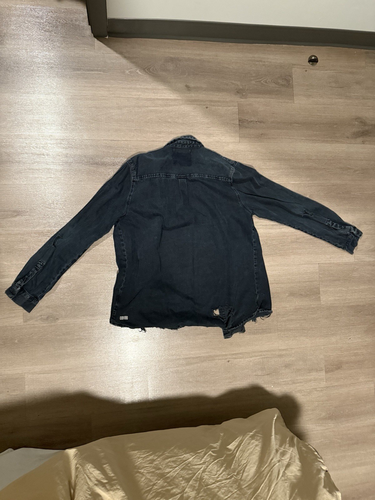 Ksubi Distressed Denim Snap Button Overshirt Washed Black Raw Hem Size M