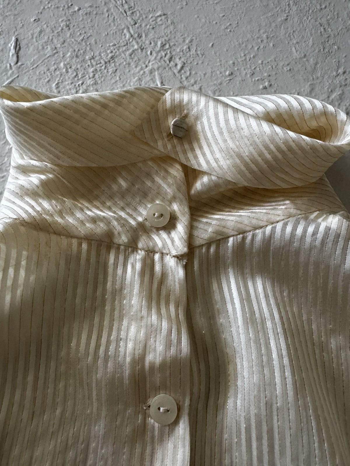 St. John 100% Silk Satin Sleeveless Collared Button-Up Striped Ivory 4