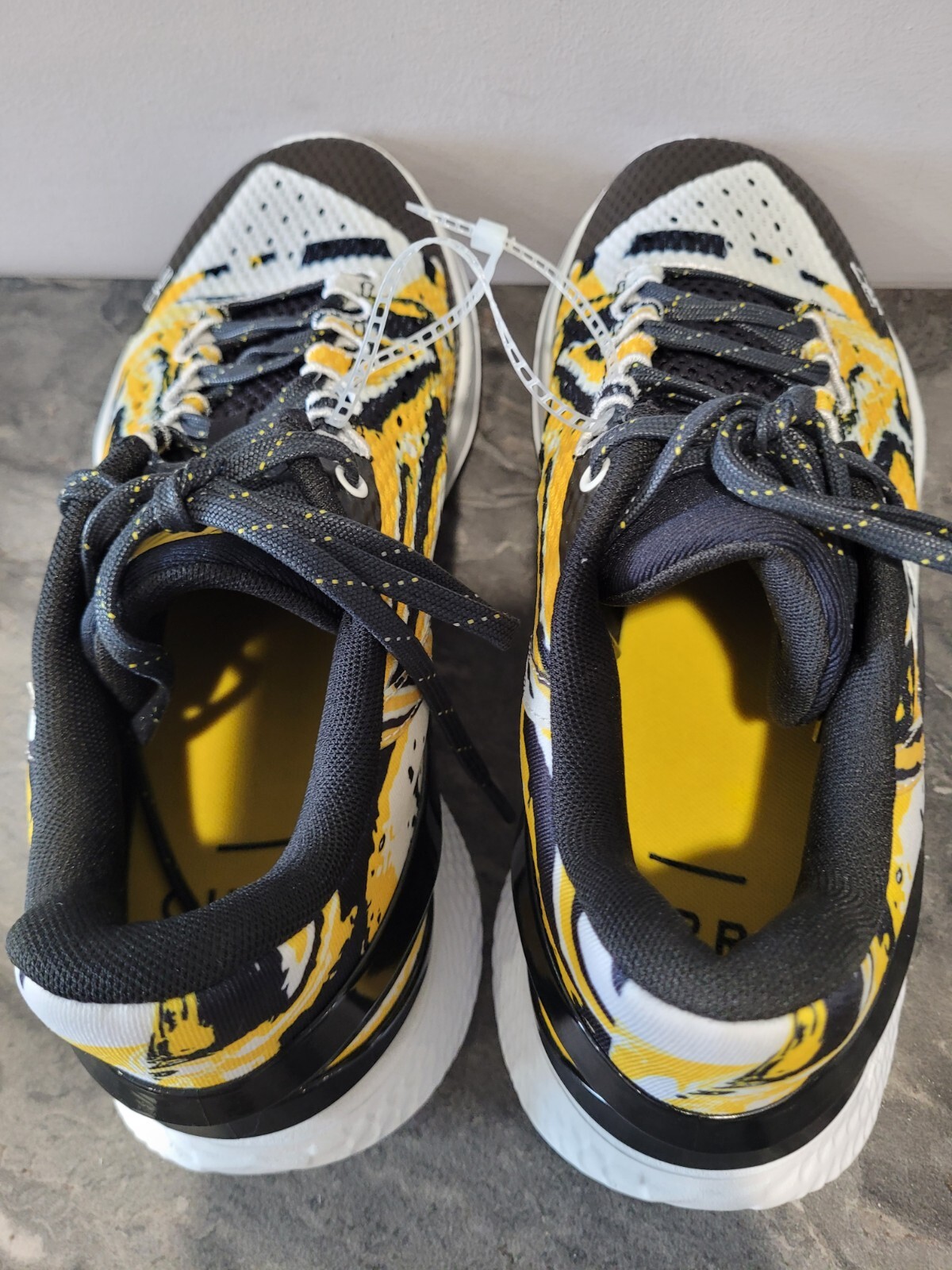 Under Armour Curry 2 Low Flotro “Taxi” Men’s Basketball Shoes Sz 10 3027050-001