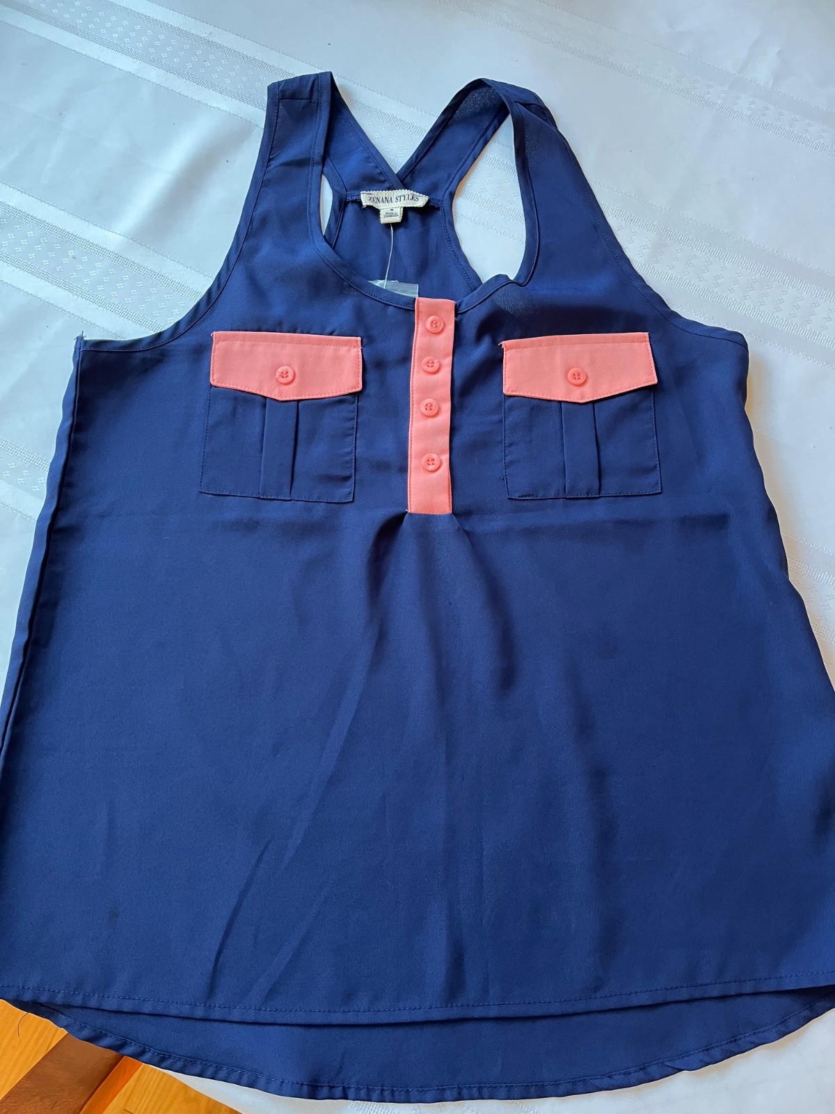 Zenana Styles New with tags Navy with Coral/Pink trim tank top – Small