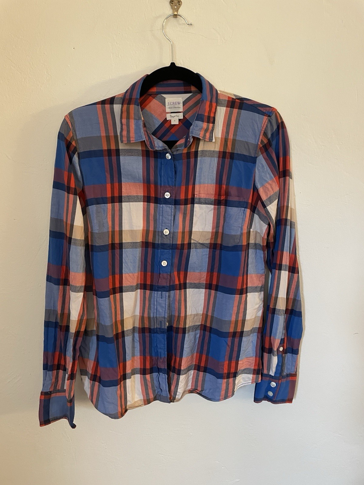 J.CREW Perfect Fit Pacey Plaid Button-up top. Small