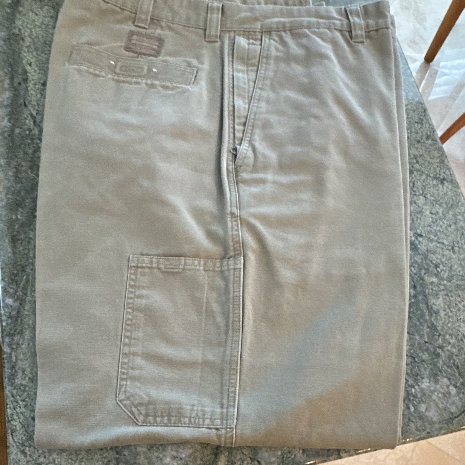 Columbia Men’s Beige Solid Cotton Cargo Pants Regular Size 38 Slash Pockets