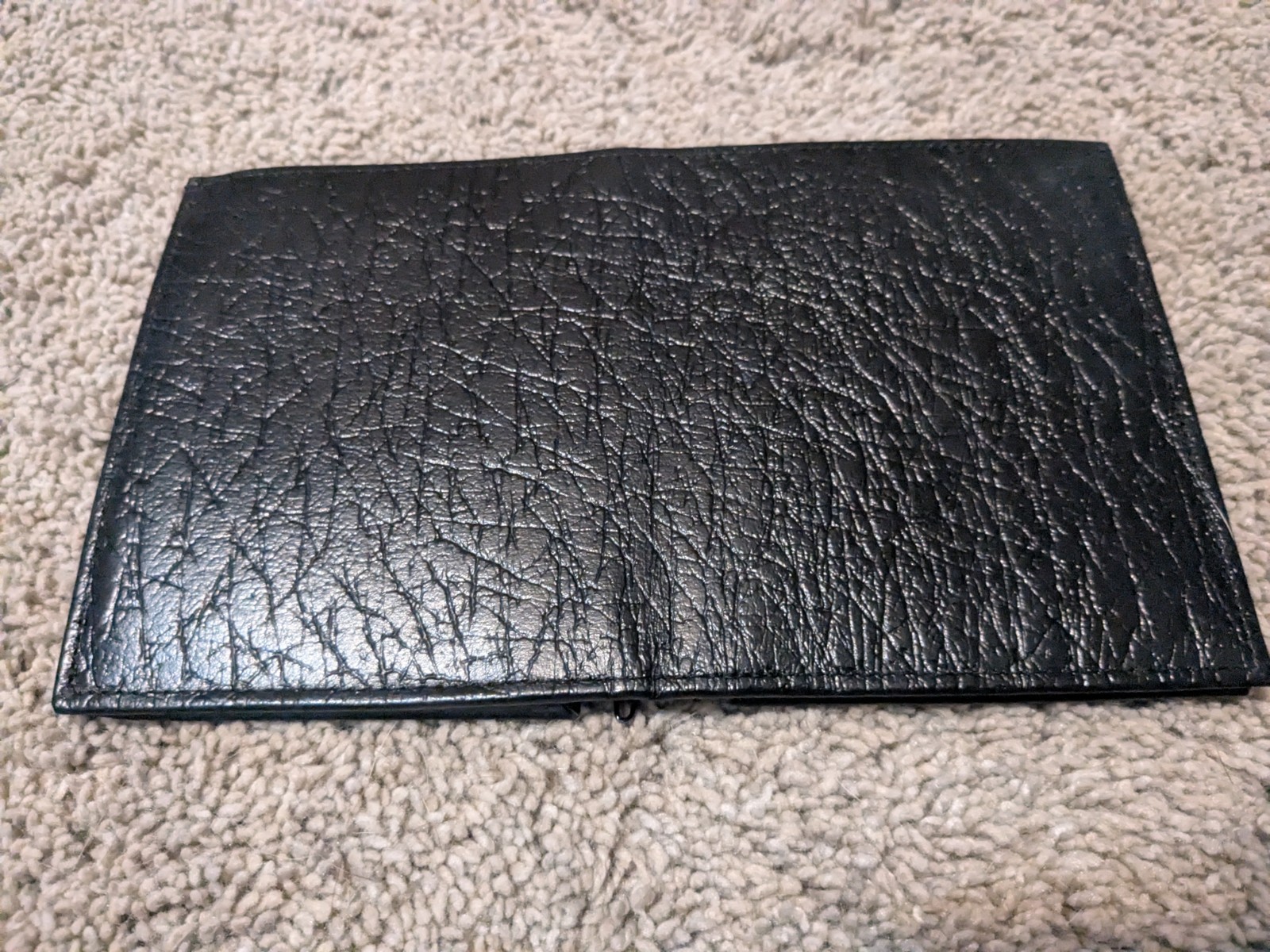jacob leather wallet with thailand map and zilpered pocket