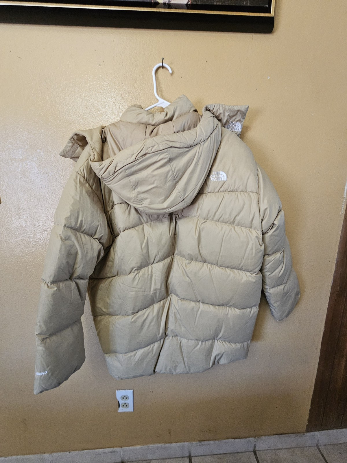 The North Face Hooded Jacket Women M Puffer 550 New With Tags Cream Color CC1