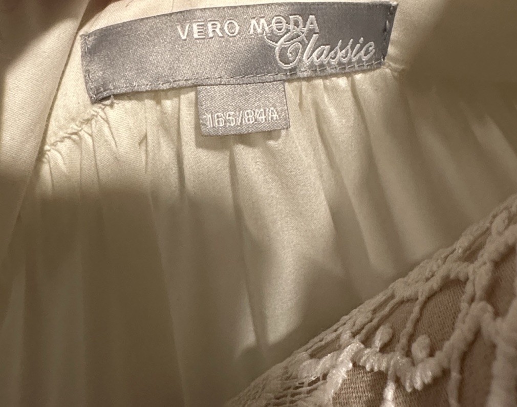 Vero Moda White Solid Off-Shoulder 3/4 Sleeve Button Front Shirt 165/84A