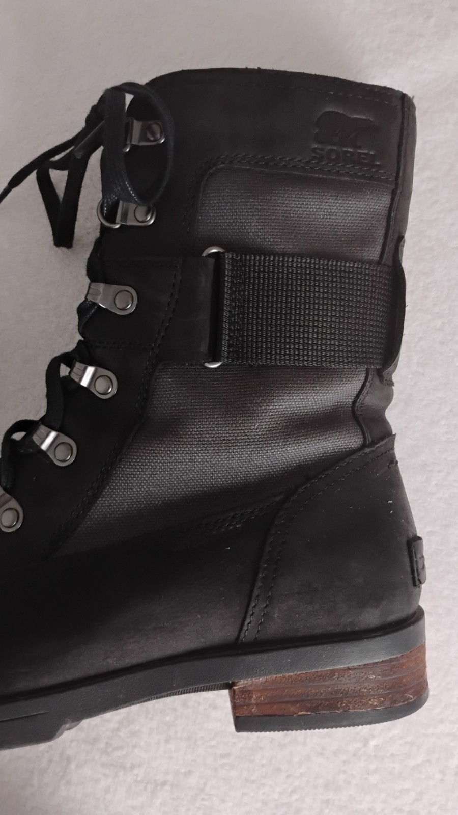 Sorel Emelie Conquest Boots Women’s Black Waterproof Lace Up Combat Lug Moto 9.5