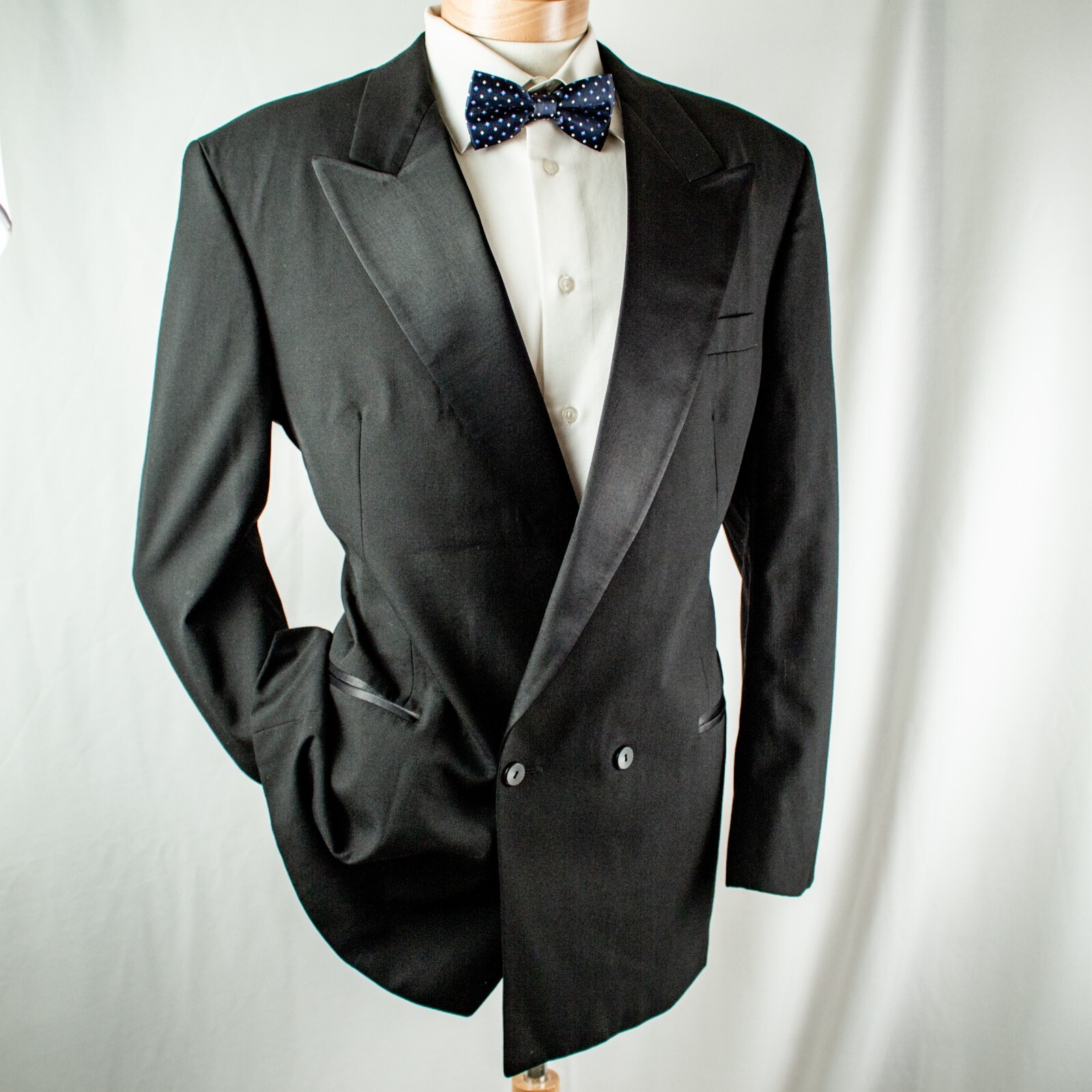 JEFF & CO Black Satin Striped Double Breasted Tuxedo Suit Size 40L 38″W x 32″L