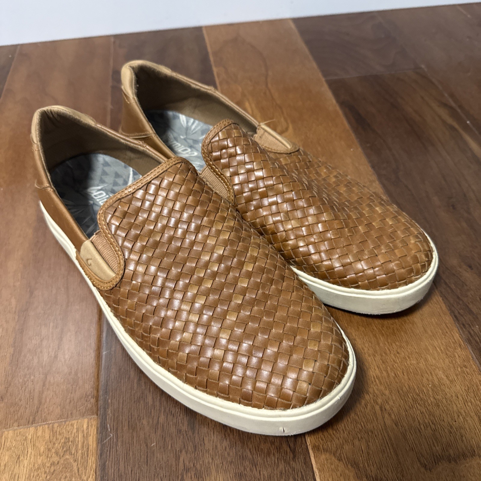 OluKai Lae’ahi Lauhala Mens Size 11.5 US Fox Brown Woven Leather Slip On Sneaker