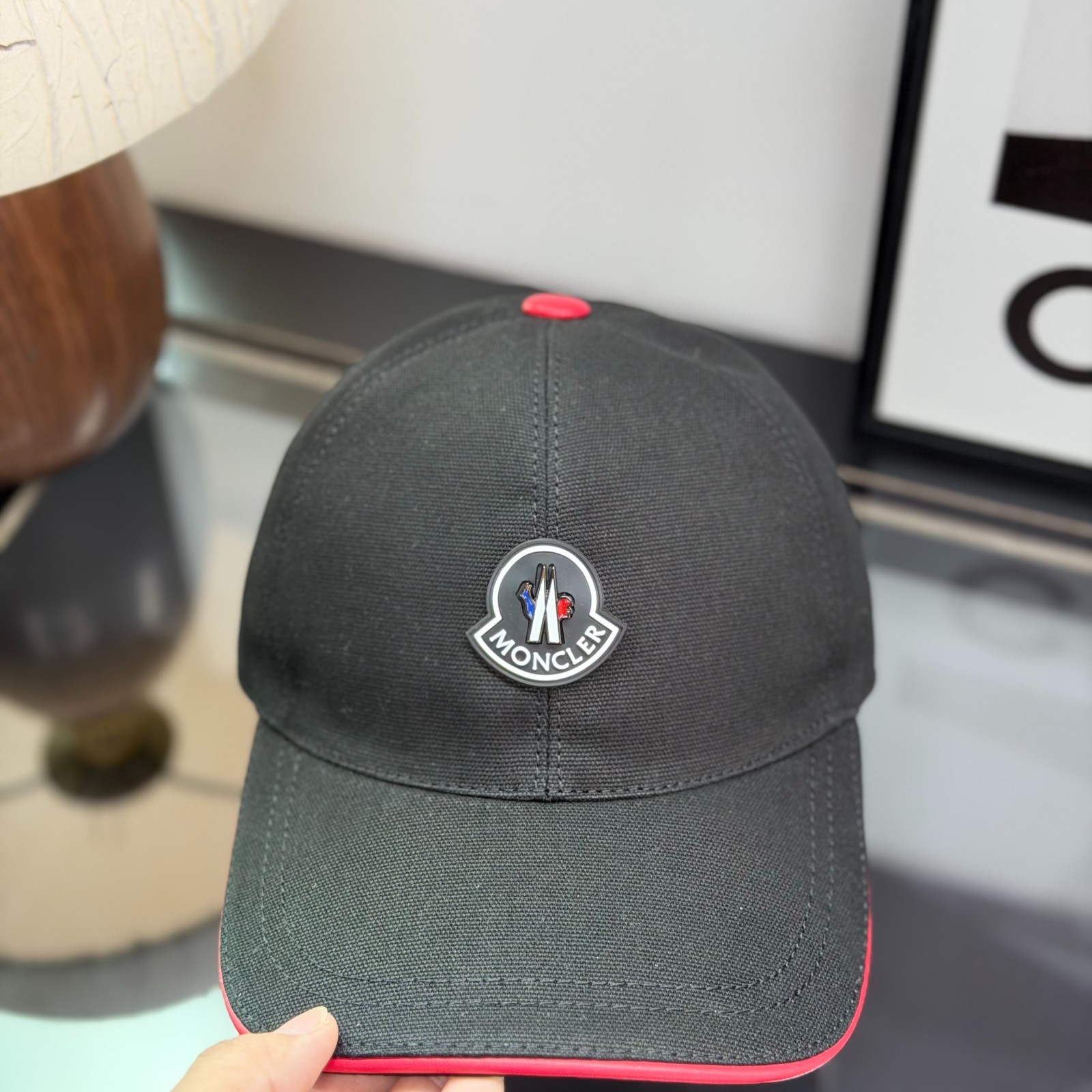Moncler Men’s Classic Black Baseball Cap M