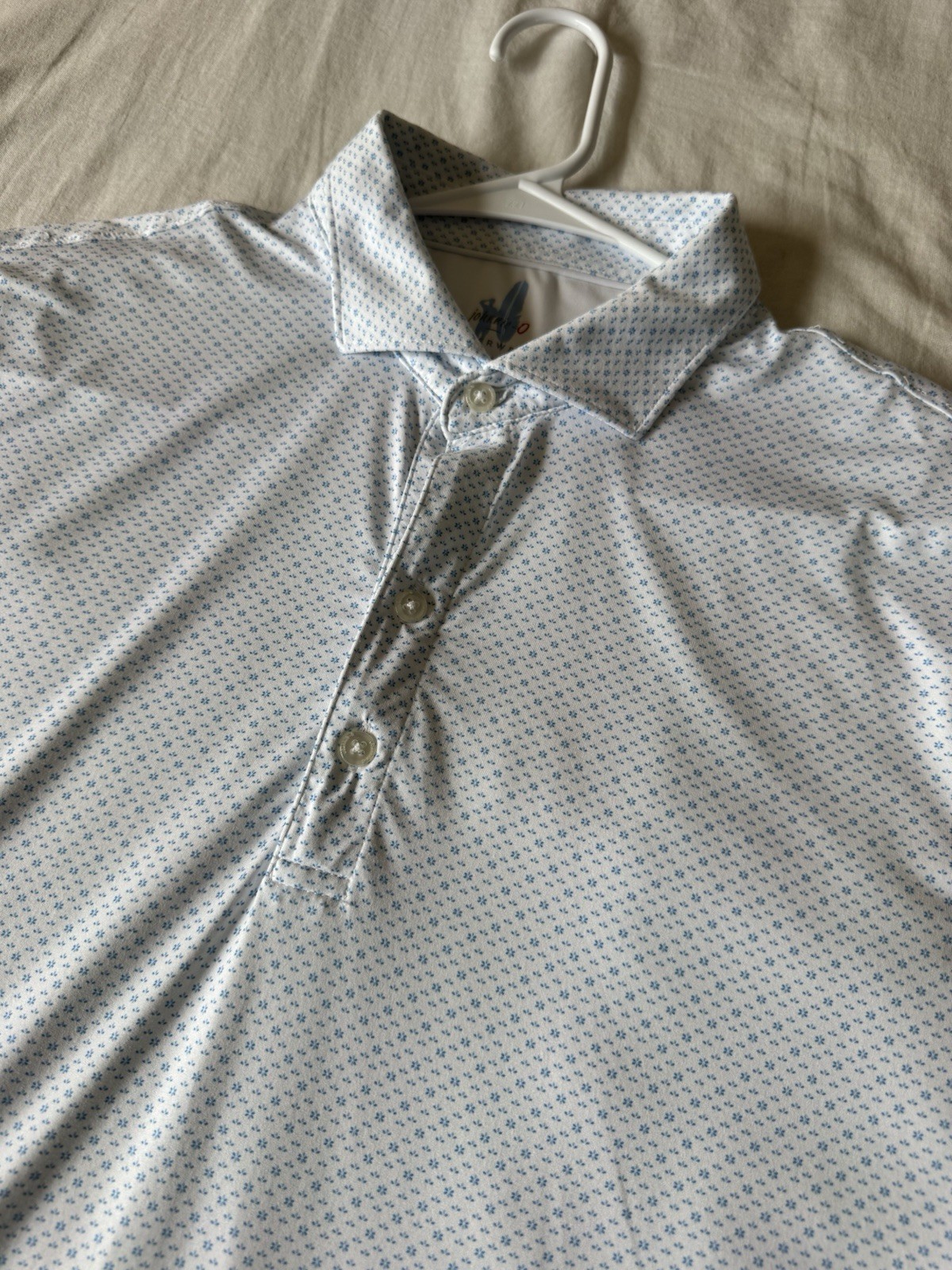 johnnie-O Men’s Polo M White/Blue Geometric Short Sleeve Golf Polyester