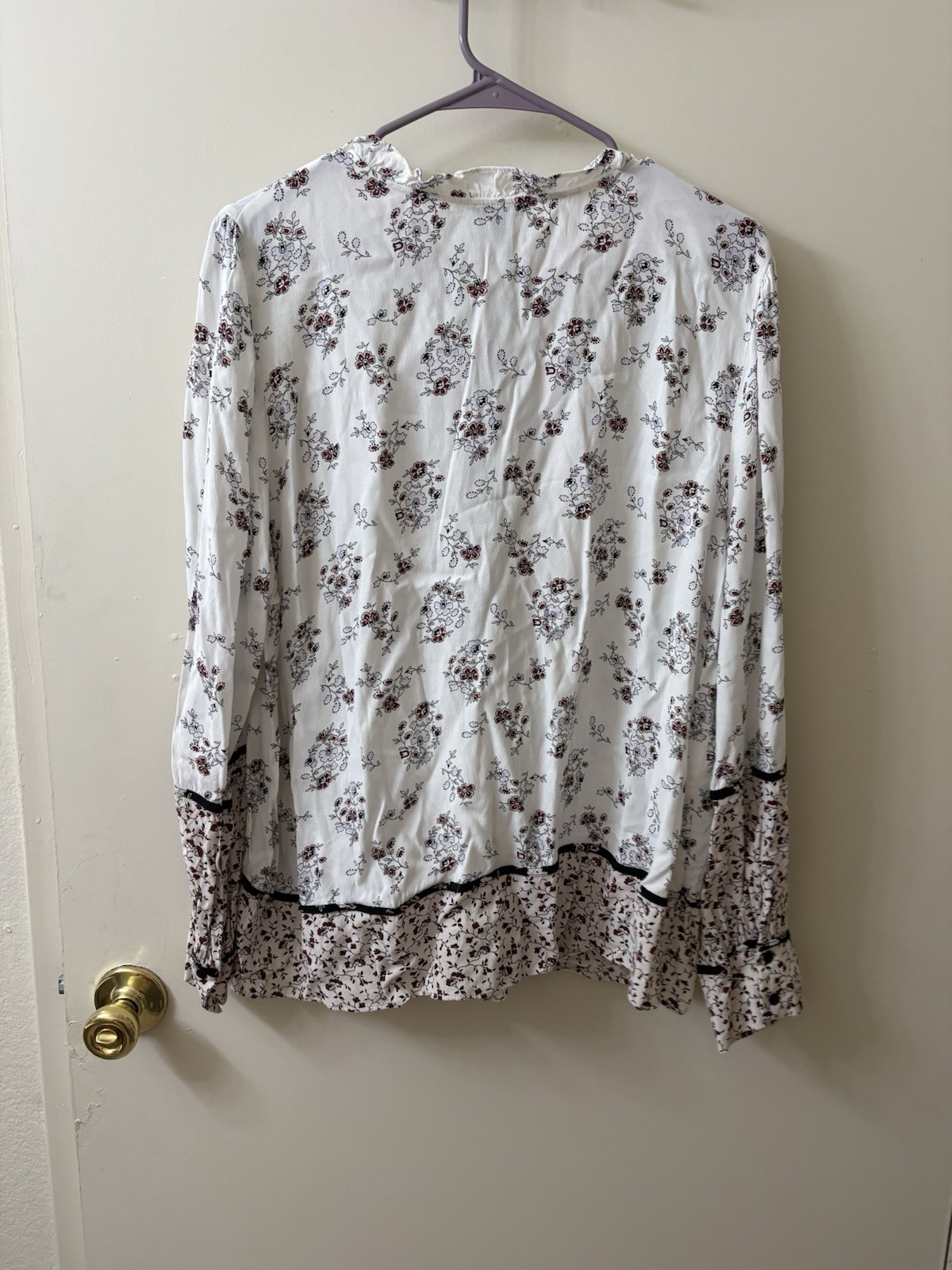 Ann Taylor Factory Women’s XL Floral V-Neck Long Sleeve Pullover Ruffle Blouse