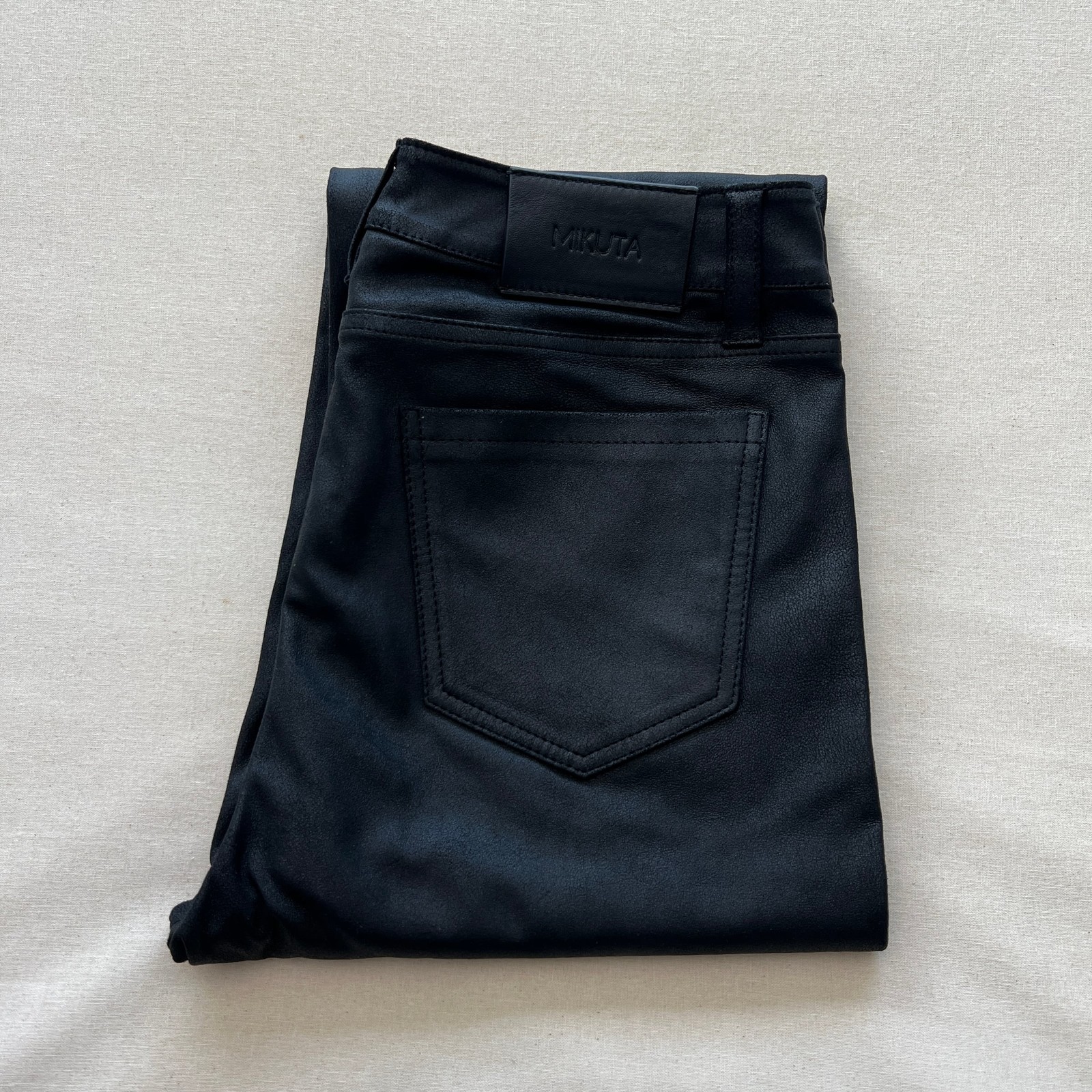 MIKUTA Womens 100% Sheep Stretch Leather Pants Size 26 Black Straight Leg