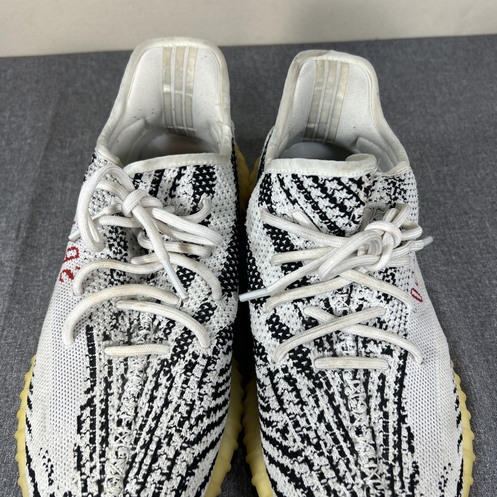 Adidas Yeezy Boost 350 V2 Zebra Men Size 11.5 CP9654 White Grey Shoes * no Box