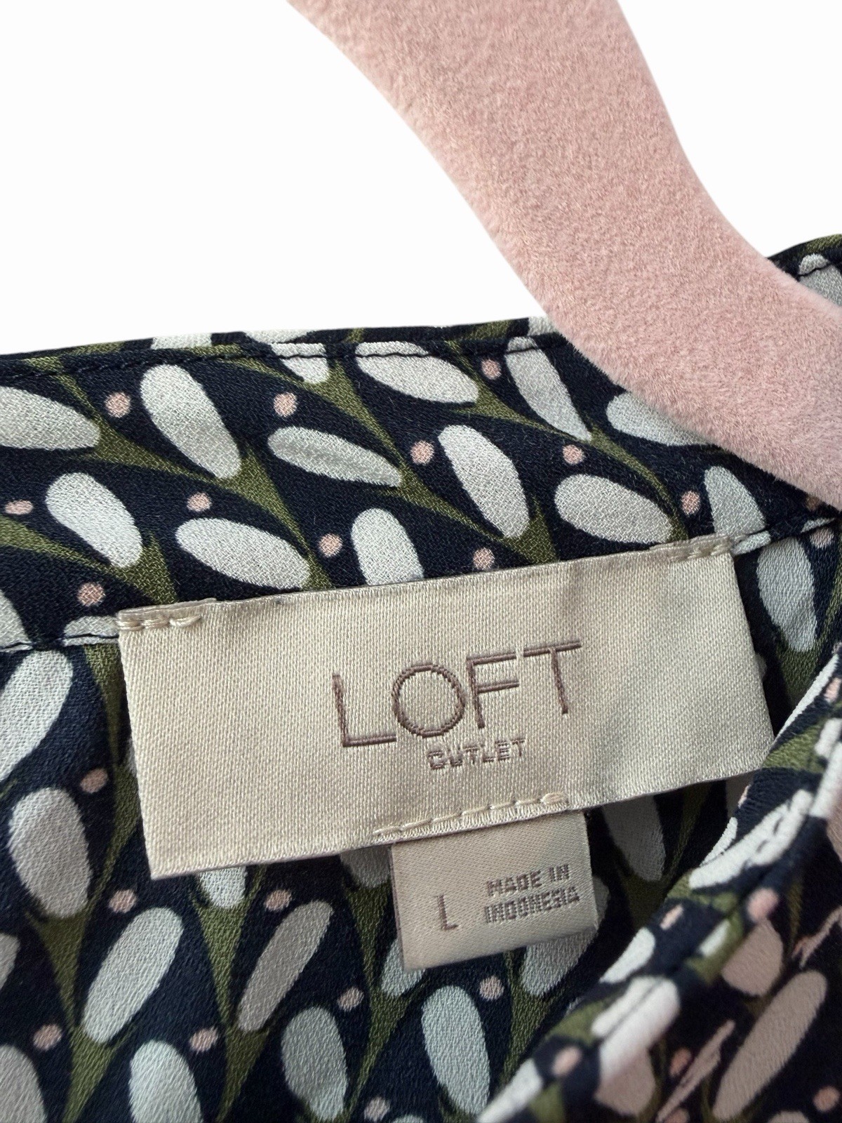 LOFT Outlet Women’s Geometric Keyhole Neck Button Blouse Sleeveless L