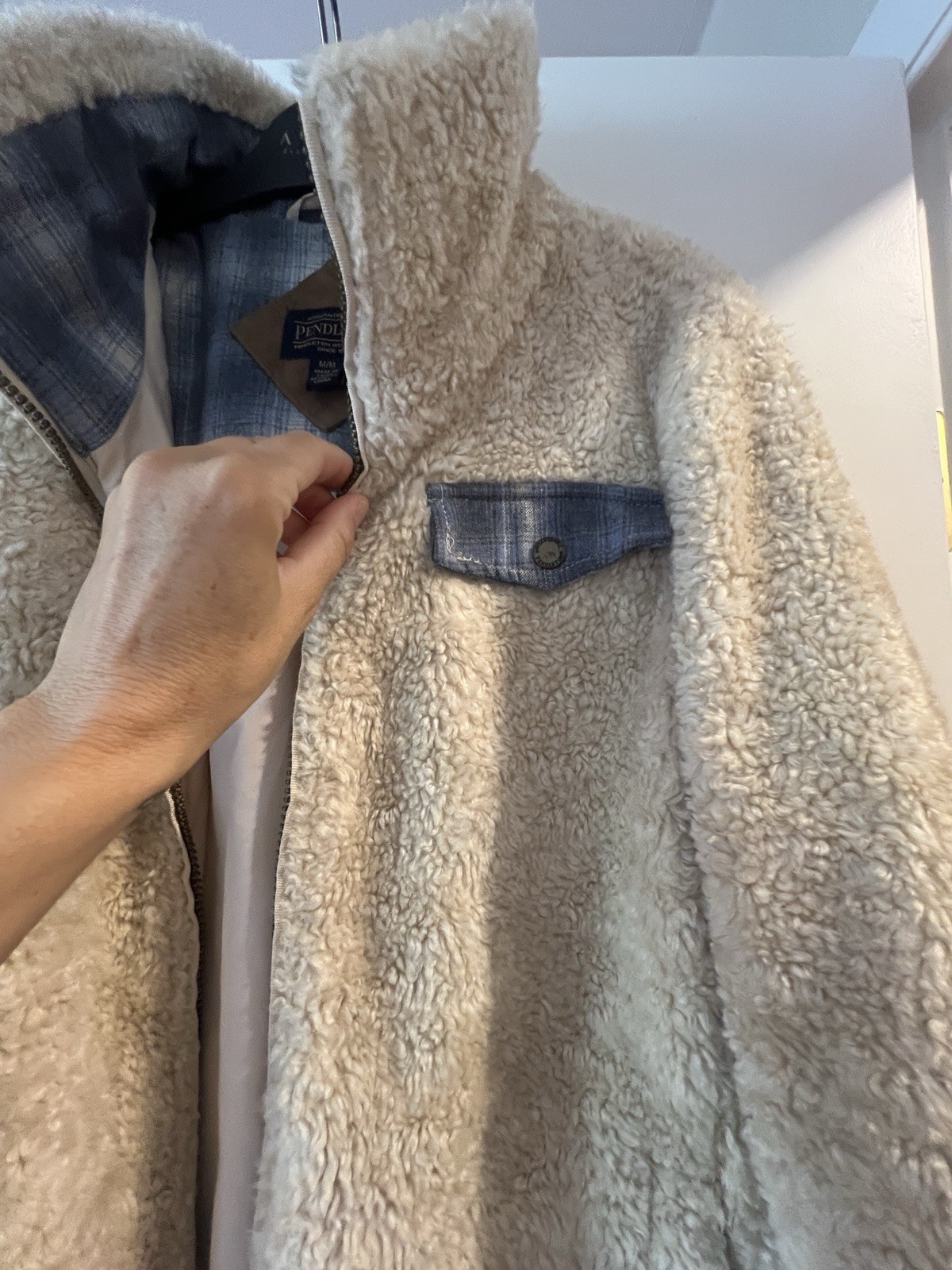 Pendleton Jacket Womens Size M Sherpa Fleece Fuzzy Cream Wool Trim Full Zip