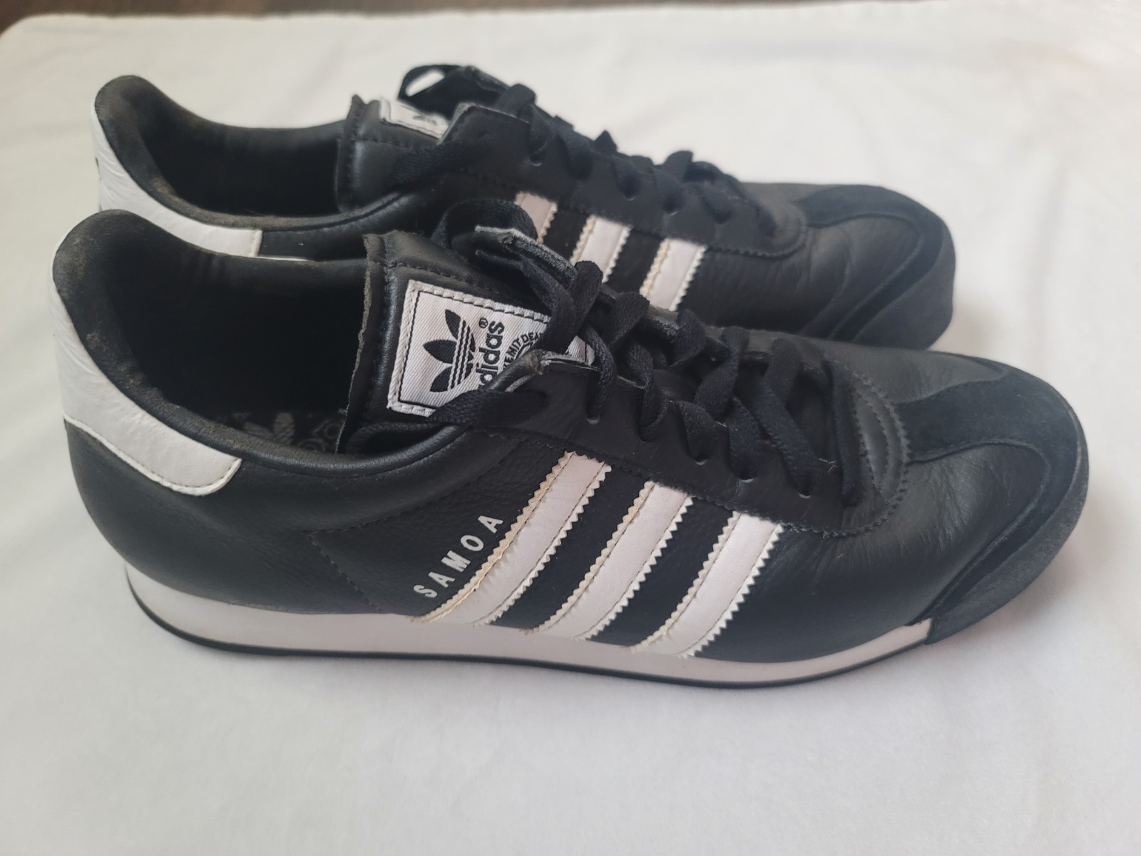 ADIDAS SAMOA Black White Men’s Size 9 Classic Leather Sneakers Pre-Owned