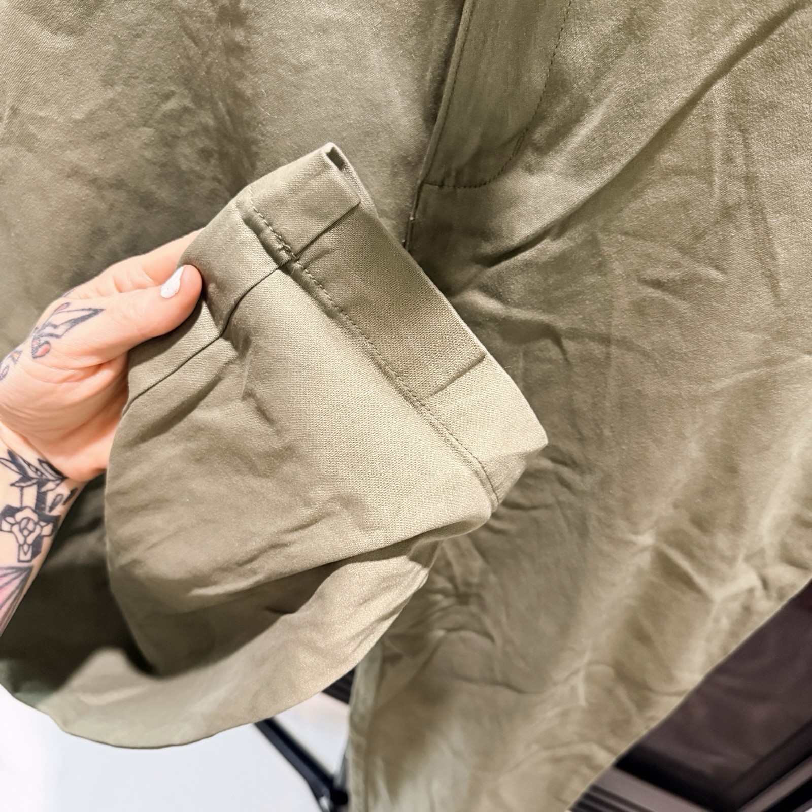 NWT Banana Republic Woman’s Organic Cotton Stretch Chino Pants Olive Green 14