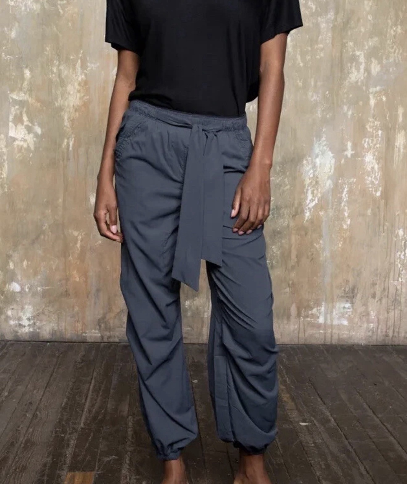 Paskho Pants Serene Joggers Sz L Gray Ultra Comfortable Tie Waist Travel EUC