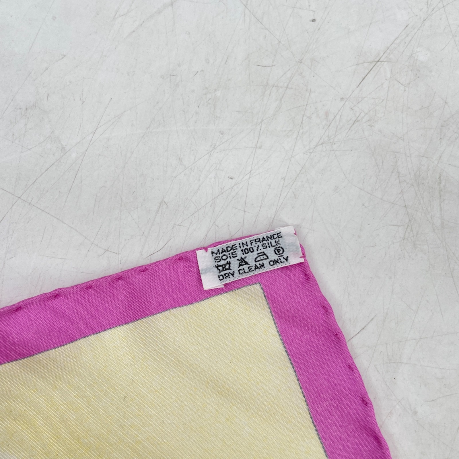 Hermes Carre 90 Scarf 100% silk Pastel Pink “Face au large” 35×35 Made in France