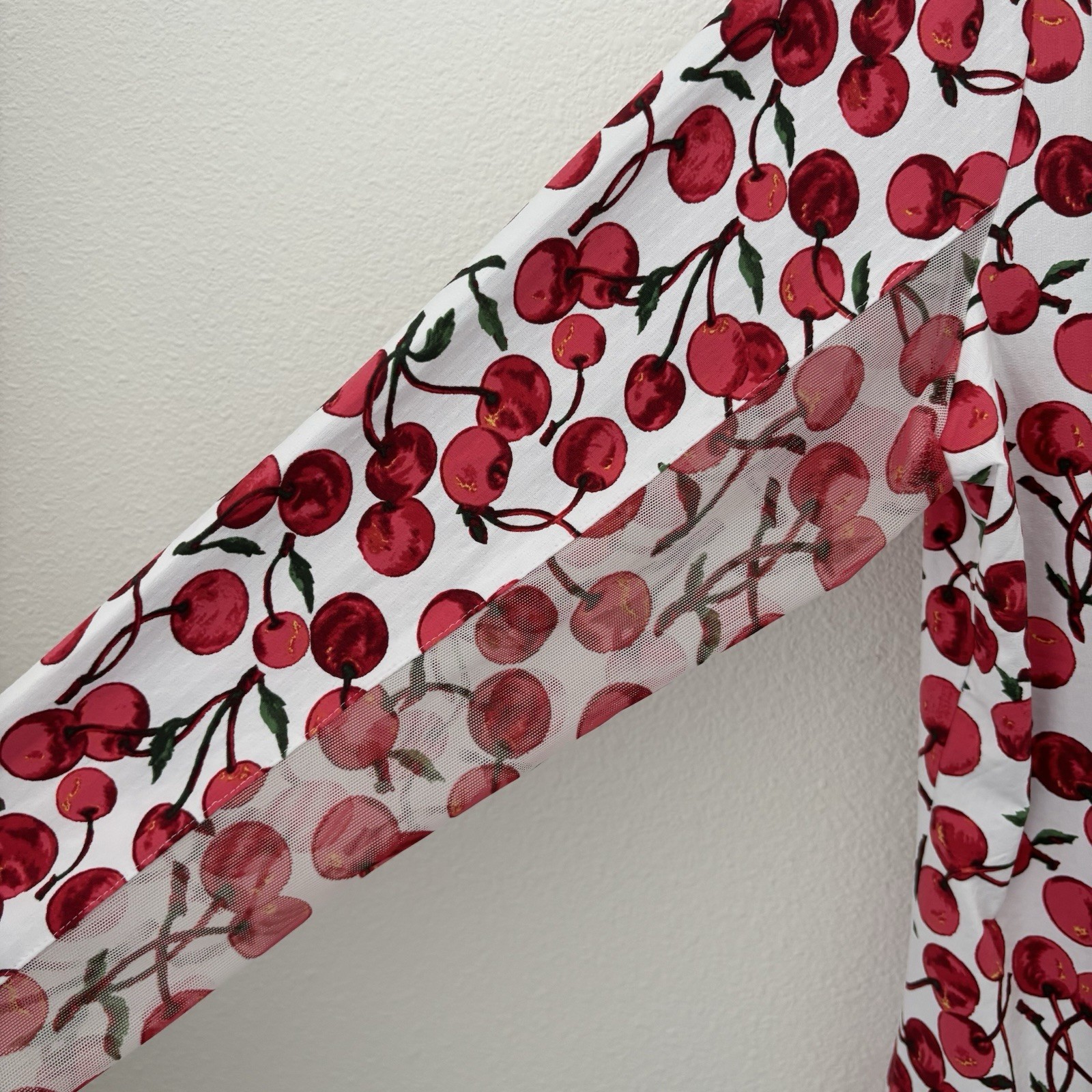 IBKUL 1/4 Zip Pullover Women’s Large Cherry Print UPF 50+ Wicking Cooling NEW